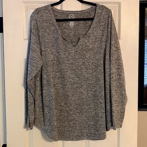 2x Silver Sparkle Maurice’s shirt